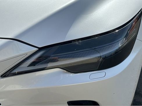 Certified 2025 Lexus RX 450h AWD w/ Luxury Package image 39