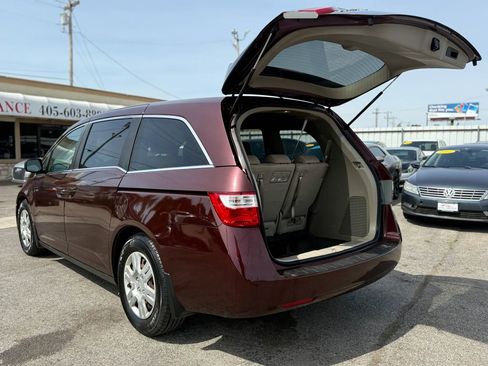 Used 2013 Honda Odyssey LX image 9