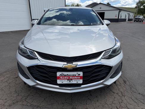 Used 2019 Chevrolet Cruze LT FWD image 8