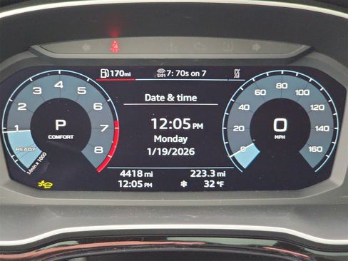 Used 2025 Audi Q3 2.0T Premium w/ Convenience Package image 20