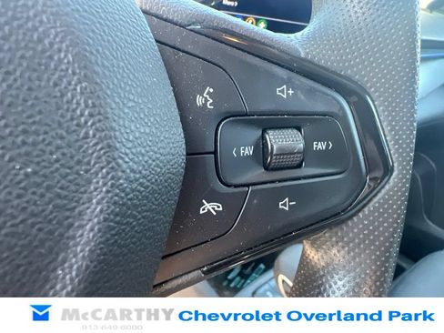 Used 2024 Chevrolet Trax LS w/ LS Convenience Package FWD image 8