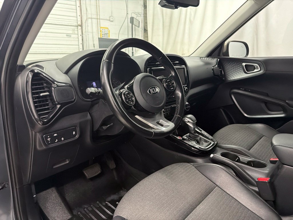 Used 2020 Kia Soul EX w/ Option Group 015 FWD image 14