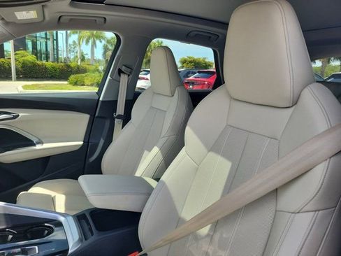 Certified 2025 Audi Q5 Premium w/ Premium Plus AWD/4WD image 16