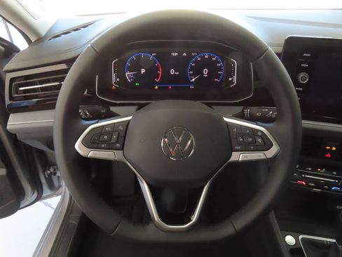 Used 2026 Volkswagen Jetta SEL FWD image 15