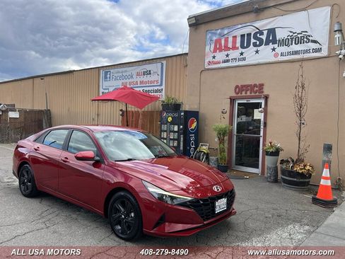 Used 2022 Hyundai Elantra Blue FWD image 3