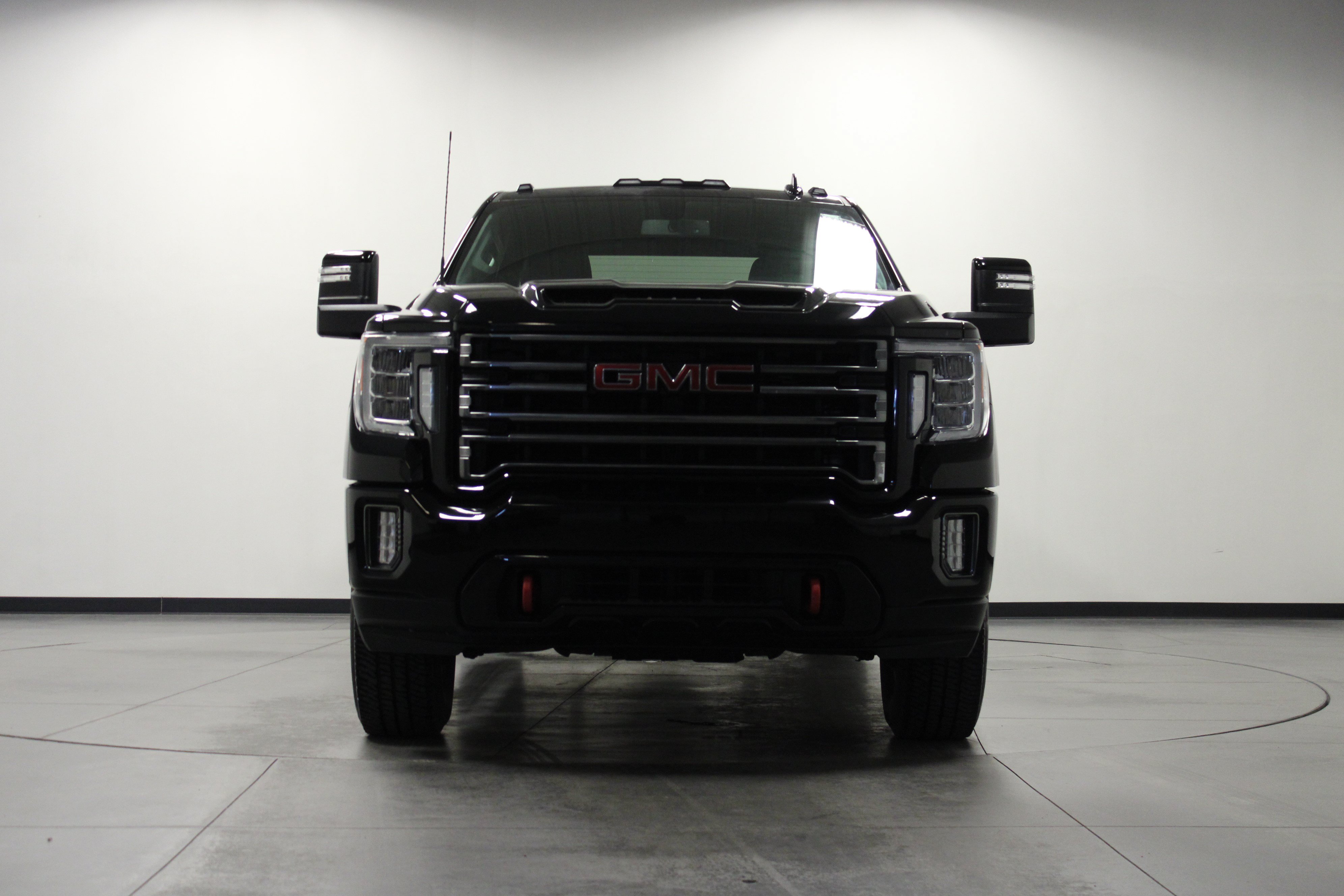 Used 2021 GMC Sierra 2500 AT4 AWD/4WD image 9
