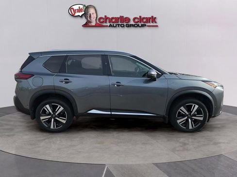 Certified 2023 Nissan Rogue SL w/ SL Premium Package image 7