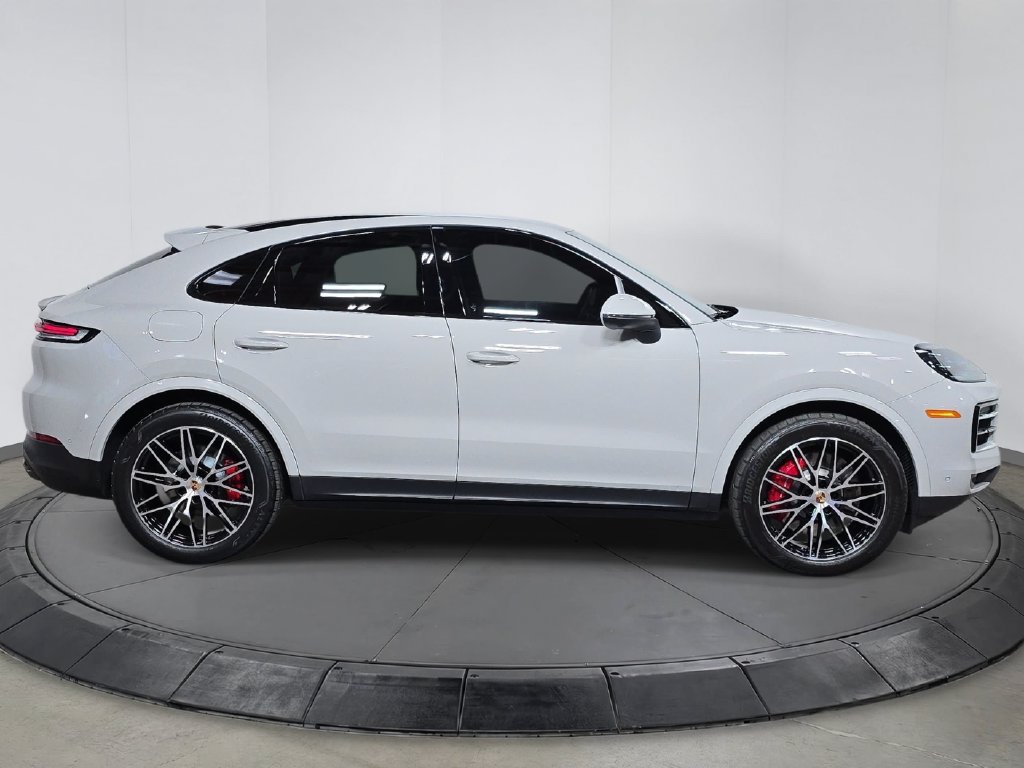 Certified 2026 Porsche Cayenne S AWD/4WD image 8