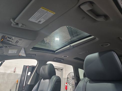 Used 2021 Buick Enclave Premium w/ Sun and Sites Package image 31