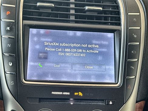 Used 2019 Lincoln Nautilus Reserve image 13