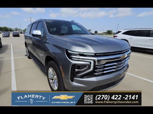 Used 2026 Chevrolet Suburban Premier AWD/4WD image 1