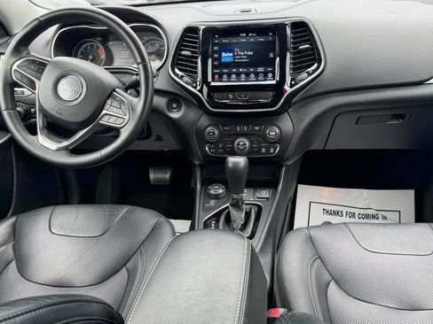 Used 2019 Jeep Cherokee Limited AWD/4WD image 12