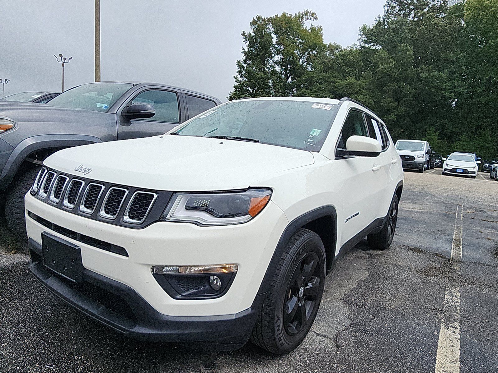 Used 2019 Jeep Compass Latitude w/ Popular Equipment Group AWD/4WD image 1