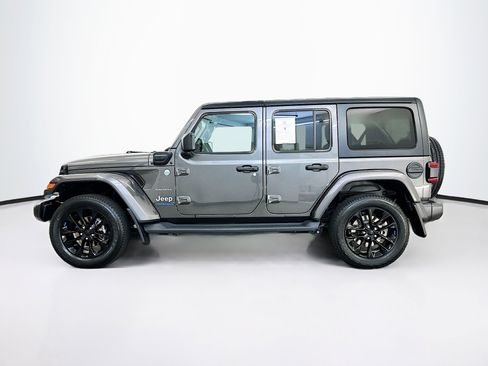Used 2023 Jeep Wrangler Unlimited Sahara w/ Cold Weather Group AWD/4WD image 4