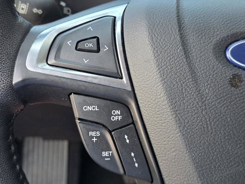 Used 2019 Ford Fusion Titanium FWD image 29