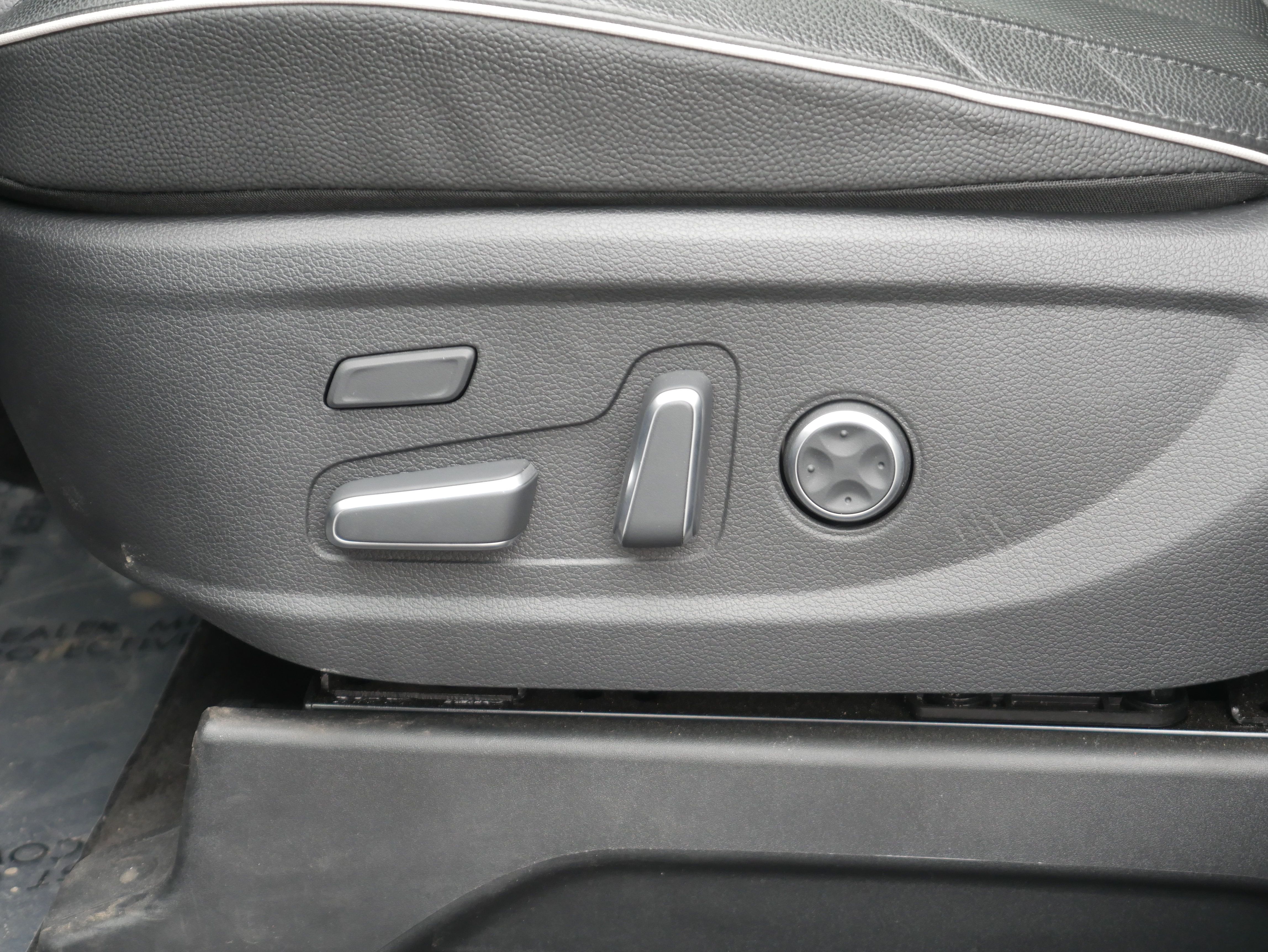 Used 2024 Hyundai Palisade Limited AWD/4WD image 15