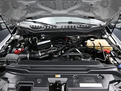 Used 2022 Ford F250 Lariat w/ Tremor Off-Road Package image 7