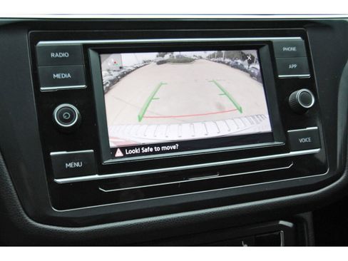 Used 2022 Volkswagen Tiguan S FWD image 25