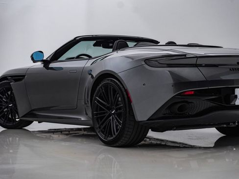 Used 2024 Aston Martin DB12 Convertible RWD image 11