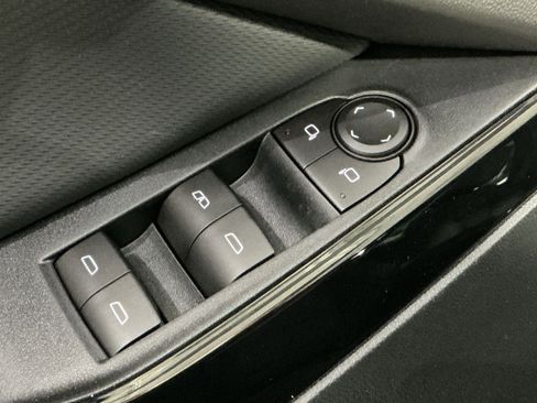 New 2026 Chevrolet Equinox LT w/ LPO, Floor Liner Package image 23