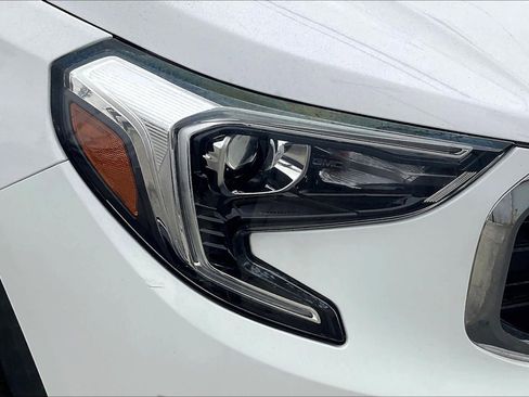 Used 2020 GMC Terrain SLE w/ Driver Convenience Package image 29