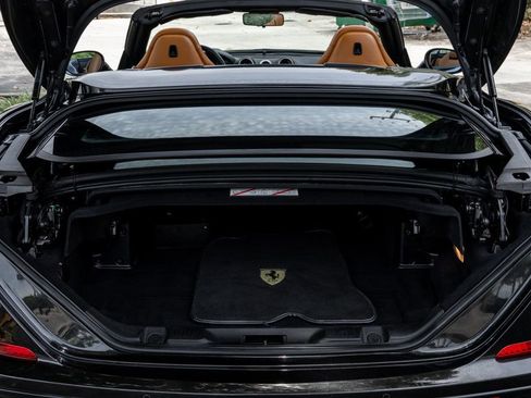 Used 2015 Ferrari California T RWD image 26