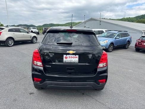 Used 2019 Chevrolet Trax LS w/ Tint and Cruise Package FWD image 7