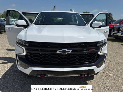 Used 2023 Chevrolet Tahoe Z71 w/ Luxury Package AWD/4WD image 32