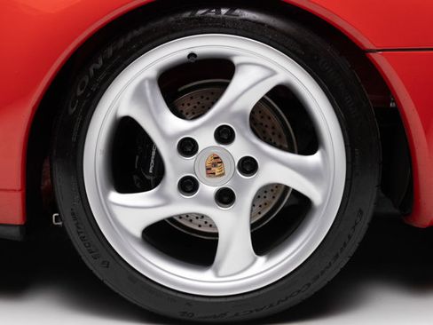 Used 1995 Porsche 911 Carrera RWD image 32