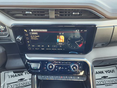 Used 2024 GMC Sierra 1500 Denali image 18