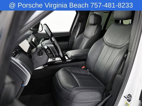 Used 2025 Land Rover Range Rover SE AWD/4WD image 22