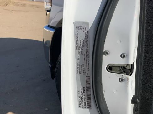 Used 2022 RAM 2500 Laramie AWD/4WD image 33