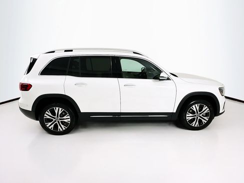 New 2026 Mercedes-Benz GLB 250 image 9