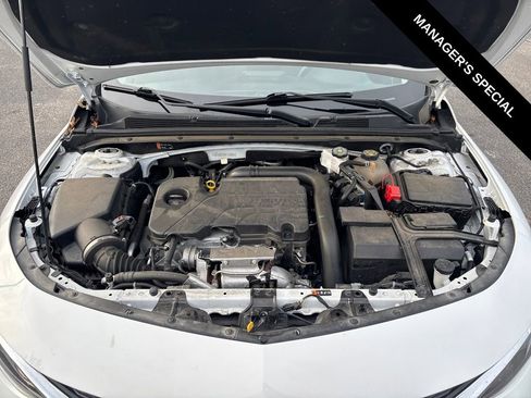 Used 2024 Chevrolet Malibu LT FWD image 9