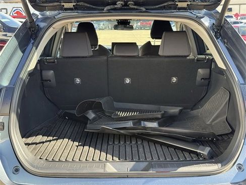 Used 2024 Toyota Venza LE image 30