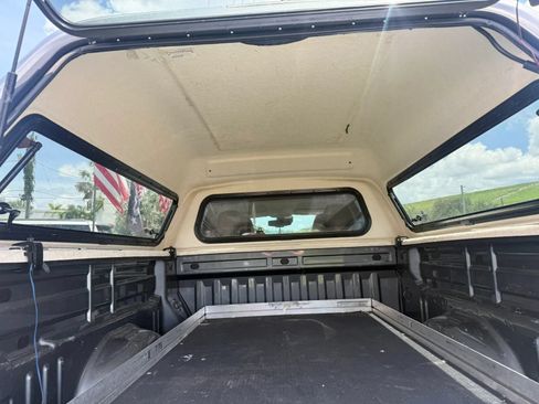 Used 2022 Chevrolet Colorado LT w/ Safety Package RWD image 19