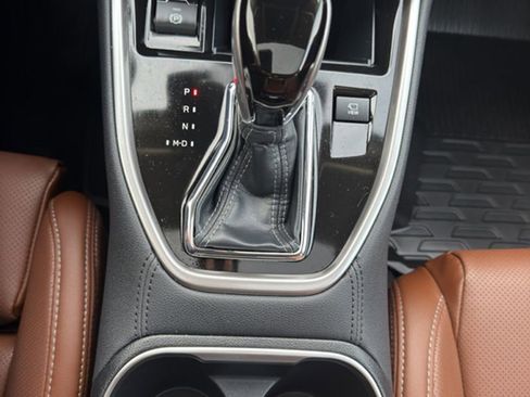 Used 2025 Subaru Outback Touring image 23
