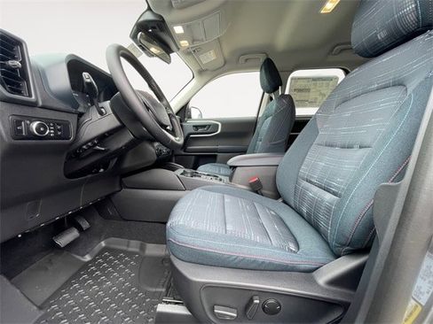 New 2024 Ford Bronco Sport Heritage w/ Heritage Convenience Package image 32