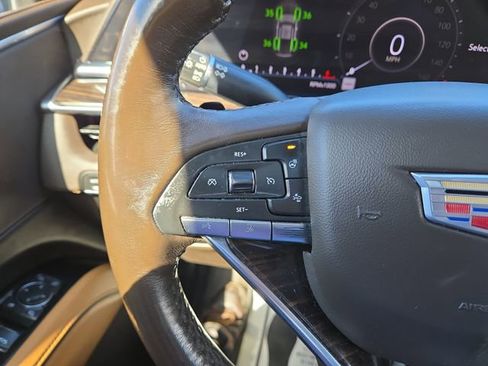 Used 2022 Cadillac Escalade ESV Premium Luxury AWD/4WD image 17