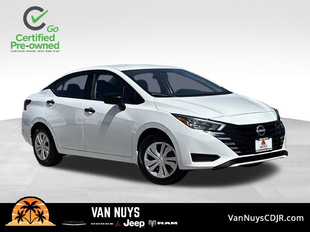 Used 2025 Nissan Versa S w/ Trunk Package FWD image 1