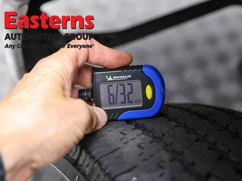 Used 2024 Chevrolet Express 3500 LT w/ LT Preferred Equipment Group RWD image 25