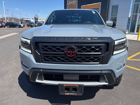 Used 2023 Nissan Frontier PRO-4X w/ Pro Convenience Package AWD/4WD image 2