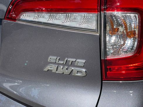 Used 2022 Honda Pilot Elite image 32