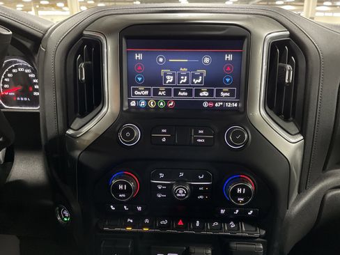 Used 2021 Chevrolet Silverado 1500 LTZ image 25