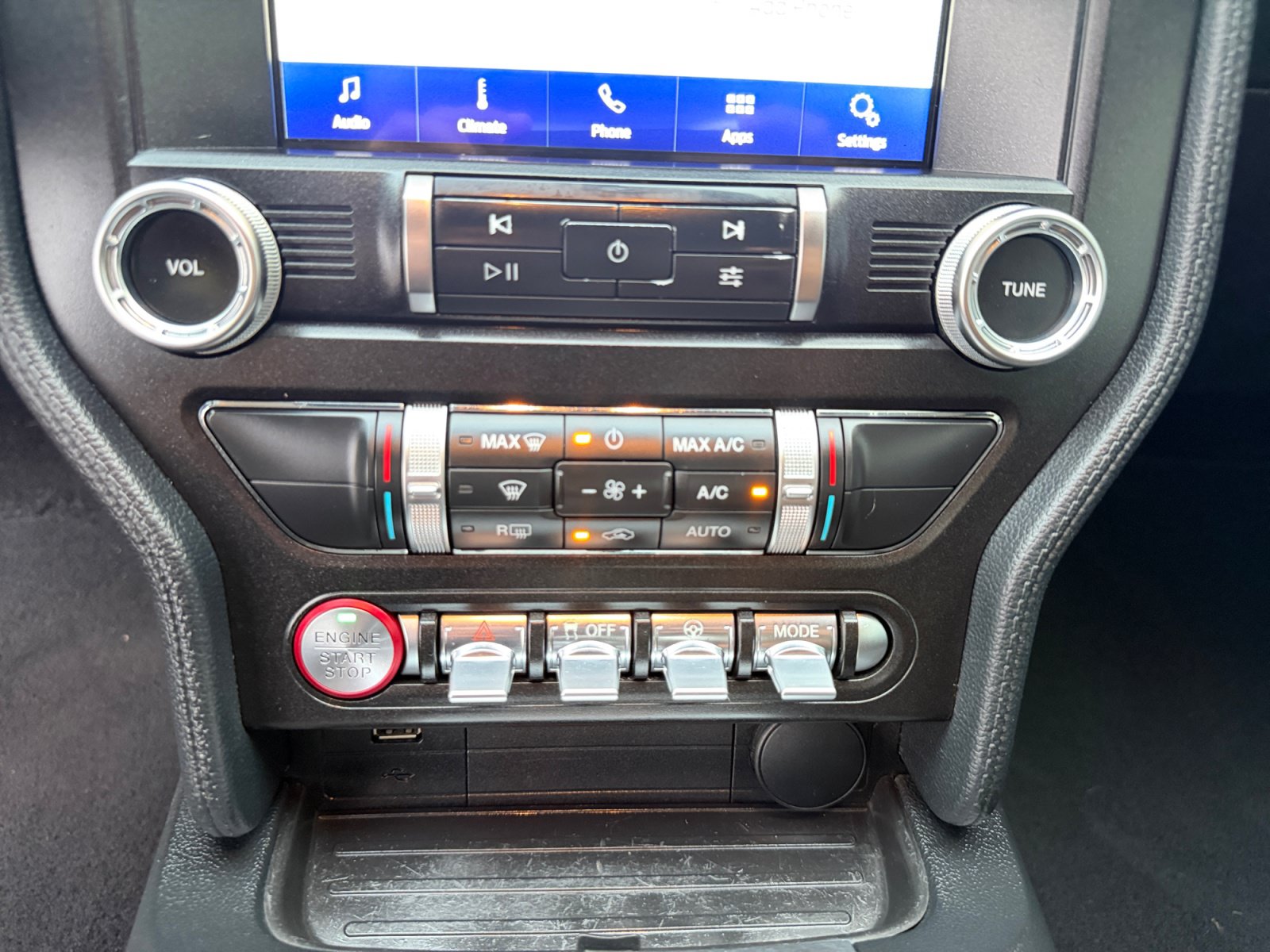 Used 2019 Ford Mustang GT w/ Equipment Group 301A RWD image 22