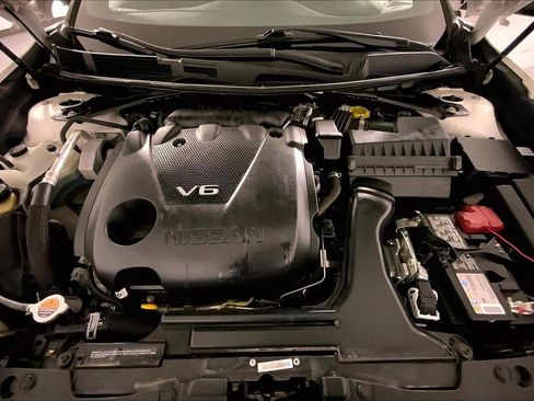 Used 2023 Nissan Maxima SR image 10