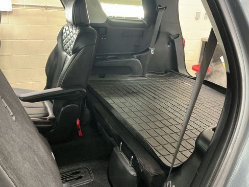 Certified 2022 Hyundai Palisade Limited AWD/4WD image 14