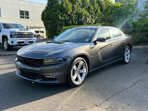 Used 2016 Dodge Charger R/T RWD image 3