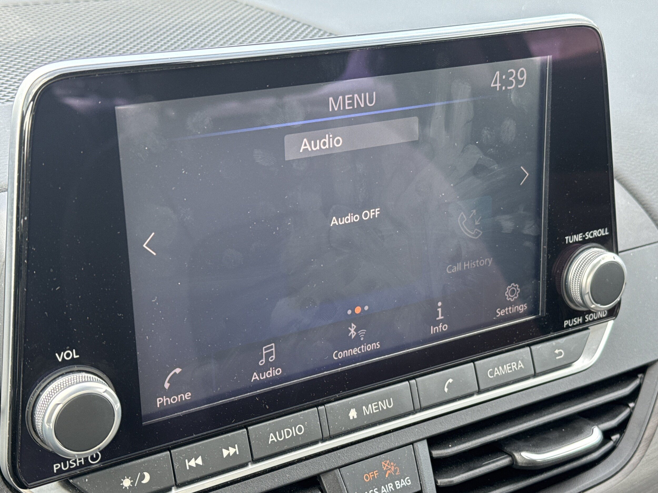 Used 2025 Nissan Altima 2.5 SV FWD image 27