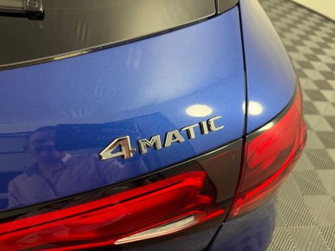 Certified 2025 Mercedes-Benz GLC 300 4MATIC image 9
